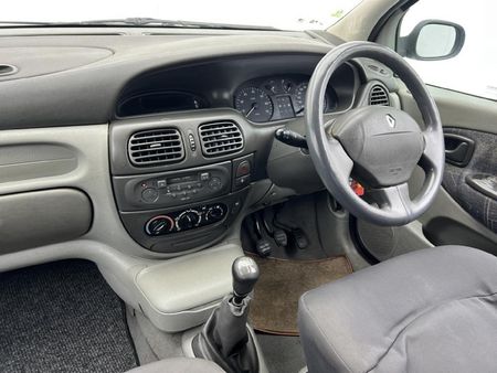 2001-Renault-Megane-Scenic-16-RXE_7