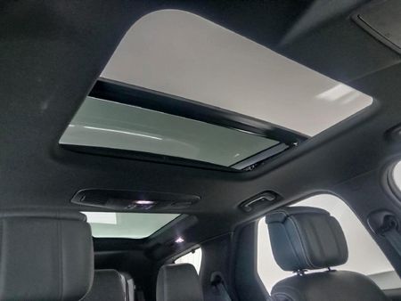 2023-Land-Rover-Discovery-30-TD-HSE-R-Dynamic-D300_12