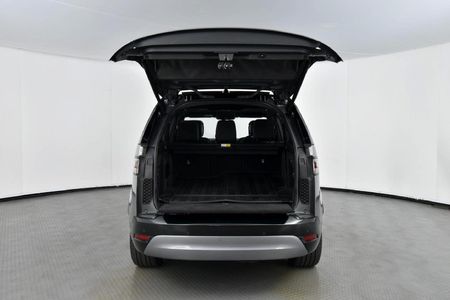 2023-Land-Rover-Discovery-30-TD-HSE-R-Dynamic-D300_17