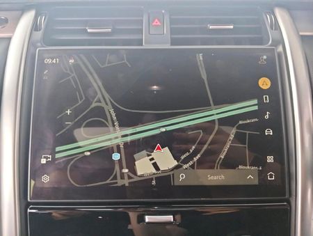 2023-Land-Rover-Discovery-30-TD-HSE-R-Dynamic-D300_18