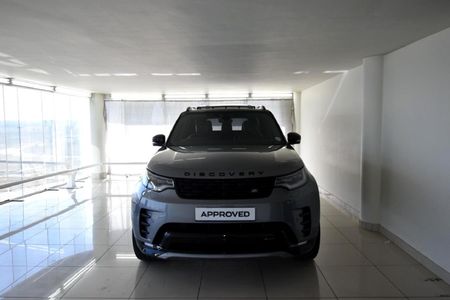 2023-Land-Rover-Discovery-30-TD-HSE-R-Dynamic-D300_5