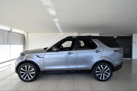 2023-Land-Rover-Discovery-30-TD-HSE-R-Dynamic-D300_7