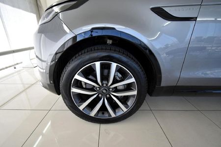 2023-Land-Rover-Discovery-30-TD-HSE-R-Dynamic-D300_8