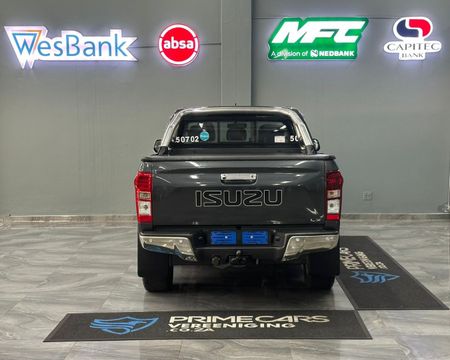 2019-Isuzu-D-Max-300-LX-Double-Cab_4