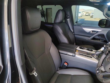 2025-Lexus-LX-Lexus-700H-LX-F-Sport_17