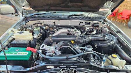 2004-Toyota-Hilux-30-KZ-TE-Legend-35_17