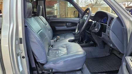 2004-Toyota-Hilux-30-KZ-TE-Legend-35_25