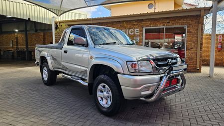 2004-Toyota-Hilux-30-KZ-TE-Legend-35_2