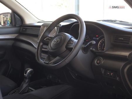 2025-Toyota-Rumion-15-TX-Auto_16