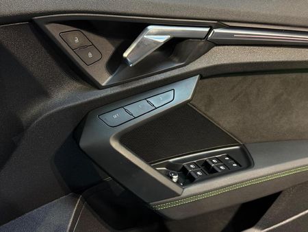 2023-Audi-RS3-Sportback-Quattro-Auto_13