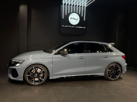 2023-Audi-RS3-Sportback-Quattro-Auto_3