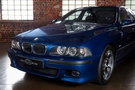 2000-BMW-M5-e39_5