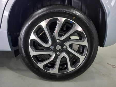2025-Suzuki-Baleno-15-GLX_6
