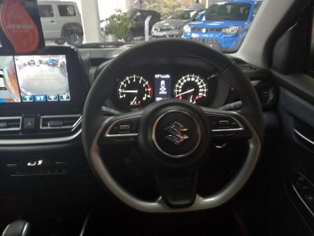 2025-Suzuki-Baleno-15-GLX_8