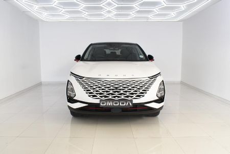 2025-Omoda-C5-15T-Luxury-S_3
