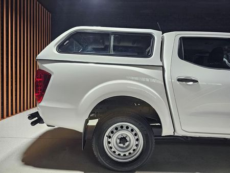 2022-Nissan-Navara-25-DDTi-SE-Double-Cab_25