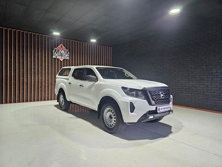 2022-Nissan-Navara-25-DDTi-SE-Double-Cab_2