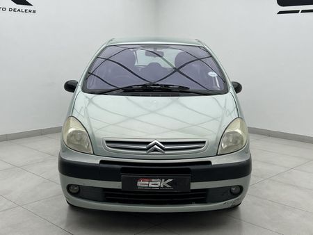 2005-Citroen-Xsara-Picasso-16-SX_1