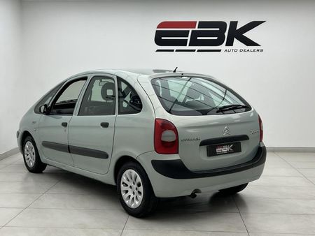 2005-Citroen-Xsara-Picasso-16-SX_3