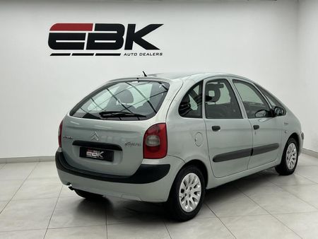 2005-Citroen-Xsara-Picasso-16-SX_5