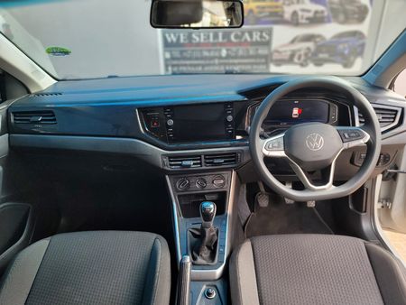 2023-Volkswagen-Polo-VW-POLO-9-10-TSI-COMFORTLINE_10