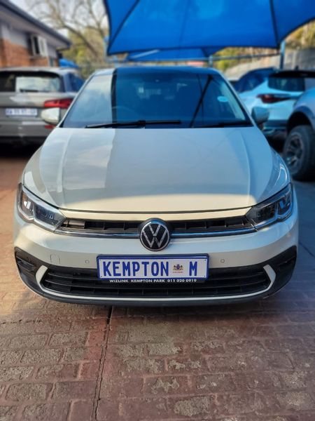2023-Volkswagen-Polo-VW-POLO-9-10-TSI-COMFORTLINE_2