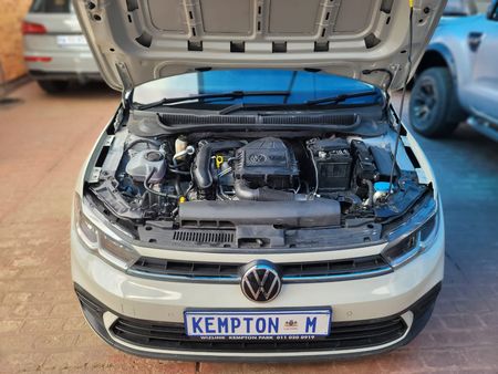 2023-Volkswagen-Polo-VW-POLO-9-10-TSI-COMFORTLINE_7