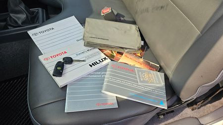 2005-Toyota-Hilux-30-KZ-TE-Legend-35_36