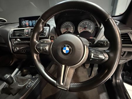 2017-BMW-M2-Coupe_9