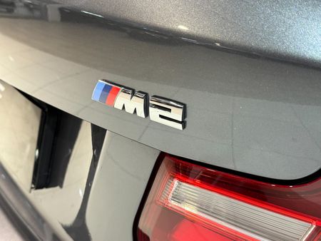 2017-BMW-M2-Coupe_19