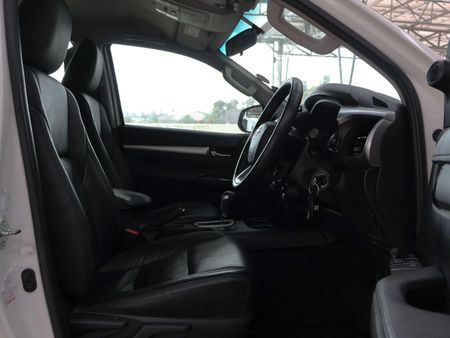 2021-Toyota-Hilux-28-GD-6-Raider-4x4-Auto-Double-Cab_21
