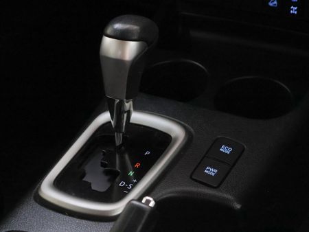 2021-Toyota-Hilux-28-GD-6-Raider-4x4-Auto-Double-Cab_26