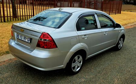 2011-Chevrolet-Aveo-16-LS_4