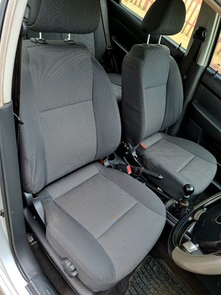 2011-Chevrolet-Aveo-16-LS_7