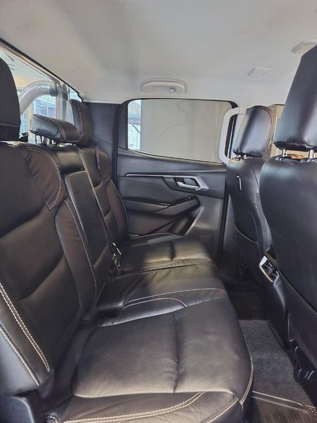 2022-Isuzu-D-Max-30-DDI-LSE-Auto-Double-Cab_18