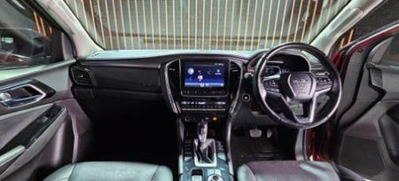 2022-Isuzu-Mu-x-30D-Onyx-4x4-Auto_21