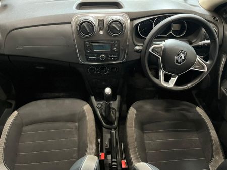 2018-Renault-Sandero-900T-Stepway-Expression_9