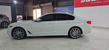 2019-BMW-5-Series-520d-M-Sport_3