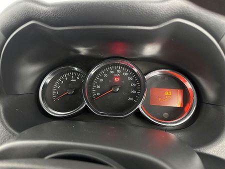 2018-Renault-Duster-16-Expression_17