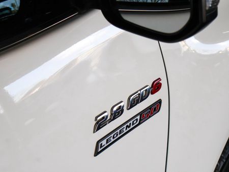2020-Toyota-Hilux-28-GD-6-Raised-Body-Legend-50-4x4-Double-Cab_11