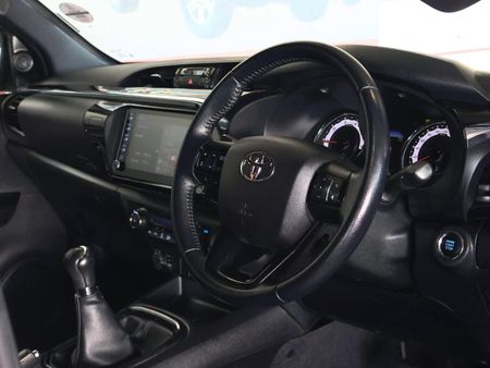 2020-Toyota-Hilux-28-GD-6-Raised-Body-Legend-50-4x4-Double-Cab_15