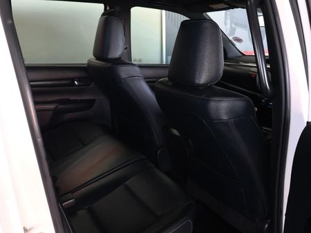 2020-Toyota-Hilux-28-GD-6-Raised-Body-Legend-50-4x4-Double-Cab_17