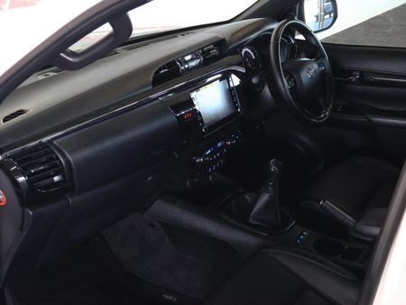 2020-Toyota-Hilux-28-GD-6-Raised-Body-Legend-50-4x4-Double-Cab_21