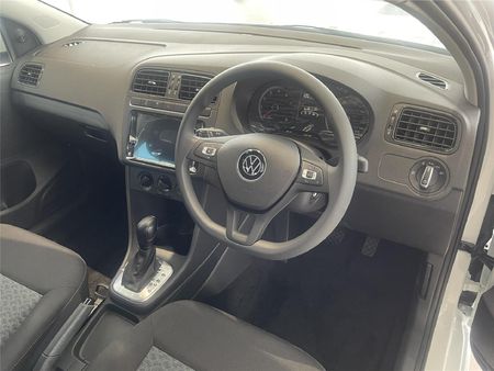 2025-Volkswagen-Polo-Vivo-16-Life_2