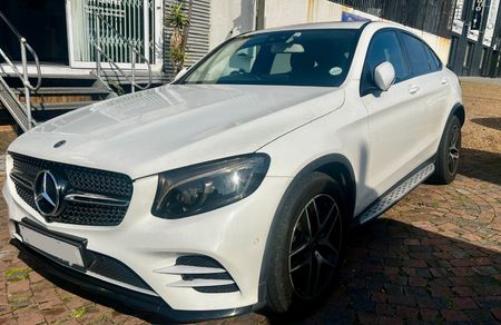 2017-Mercedes-Benz-GLC-Coupe-350d_1