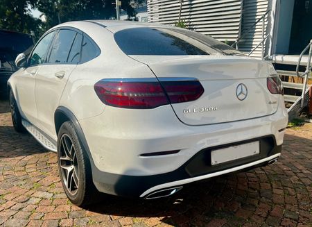 2017-Mercedes-Benz-GLC-Coupe-350d_2