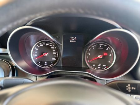 2017-Mercedes-Benz-GLC-Coupe-350d_8
