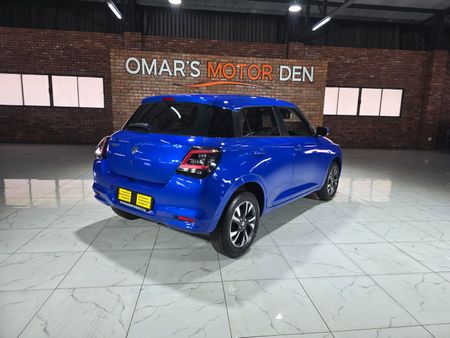 2025-Suzuki-Swift-12-GLX-Auto_4