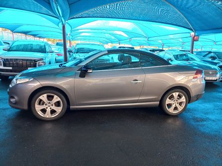 2012-Renault-Megane-III-CC-14TCe-Dynamique-Premium_7