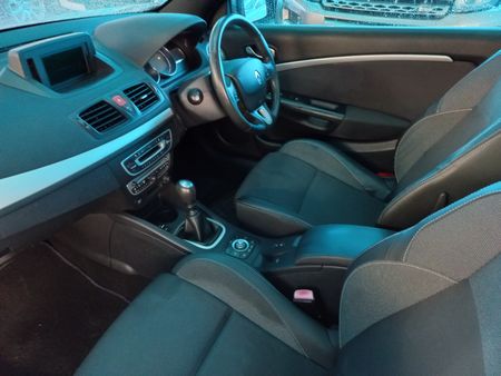 2012-Renault-Megane-III-CC-14TCe-Dynamique-Premium_8
